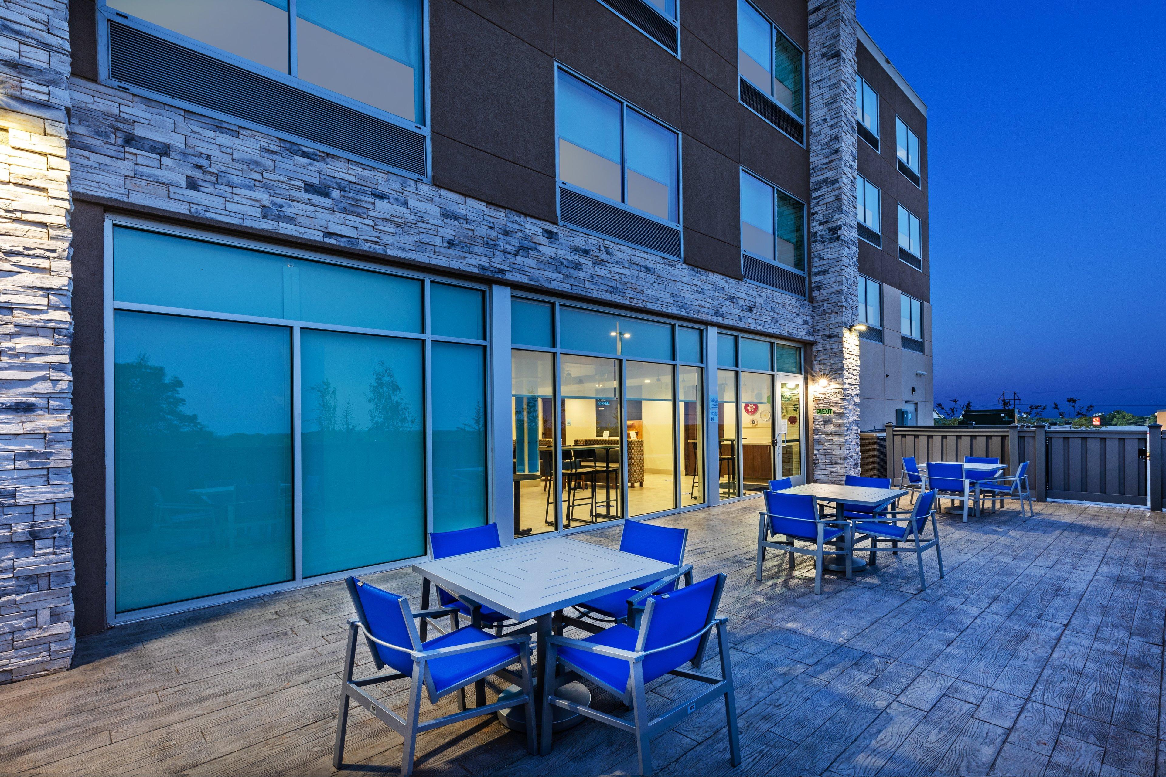 Holiday Inn Express & Suites Purcell By Ihg Exterior photo