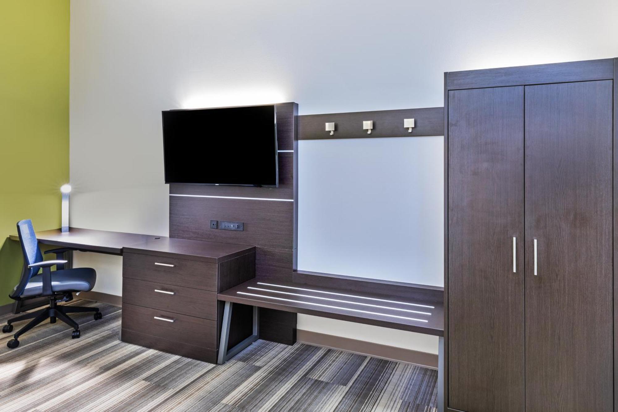 Holiday Inn Express & Suites Purcell By Ihg Exterior photo